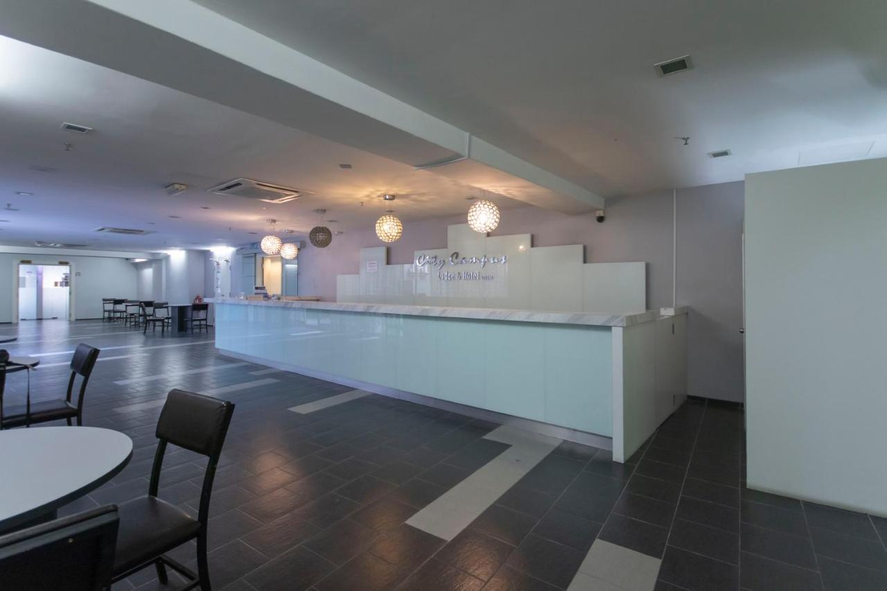 Hotel Oyo 90150 City Campus &
